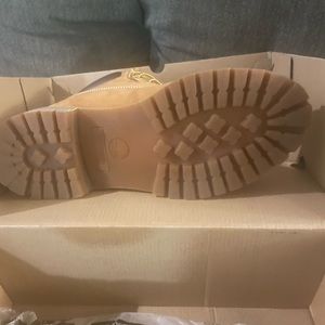 Size 12 Timberland boots